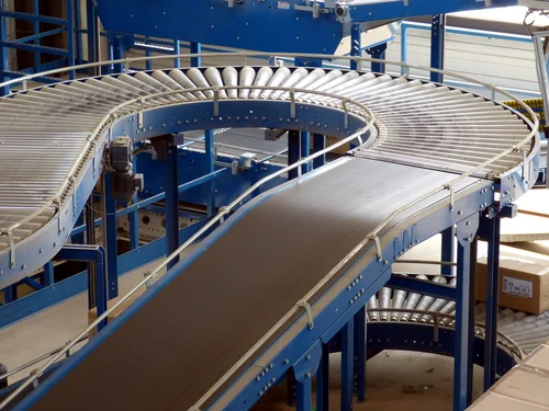 Conveyor system close-up
