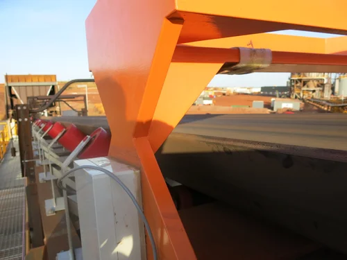 Conveyor belt magnetic detection system